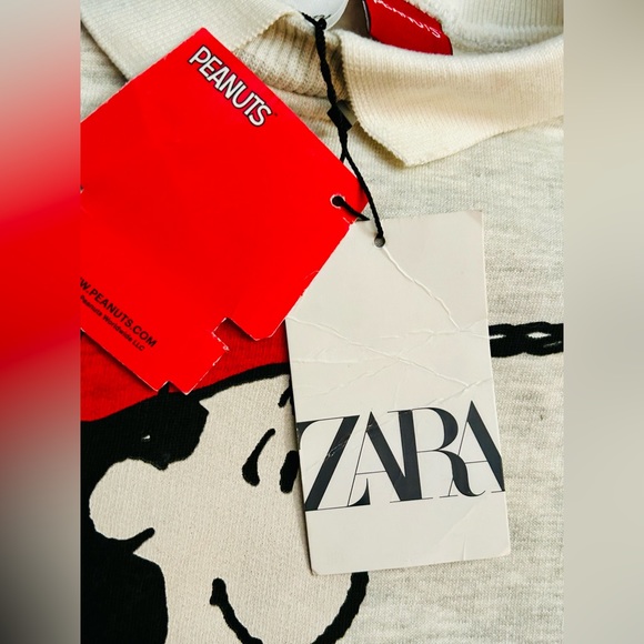 Girls Peanuts sweatshirt - Picture 6 of 7